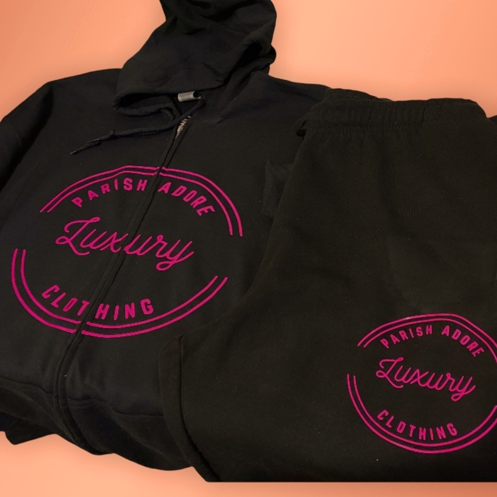 Parish Adore Luxury cruise joggers set